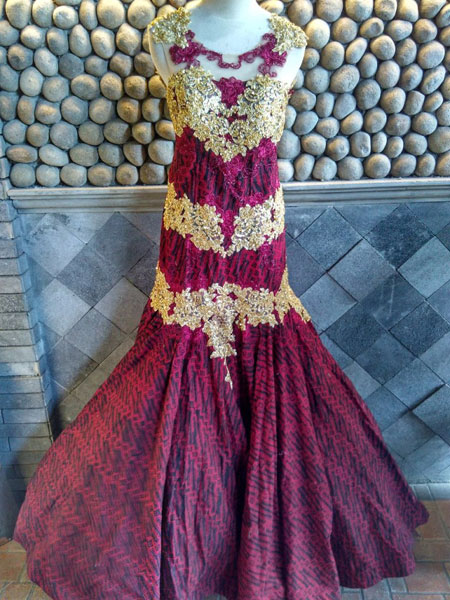 Long Dress Gaun Pengantin Batik 033